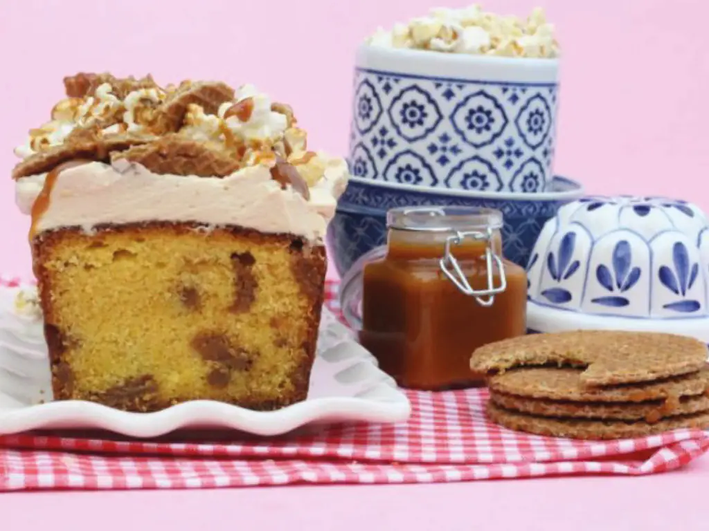 Stroopwafel Cake